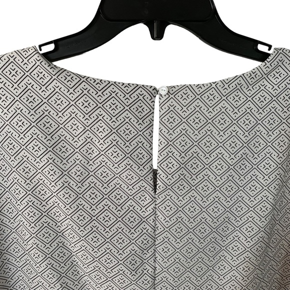 Fylo Tunic Top Geo Pattern Short Sleeves Sz XL - Picture 8 of 9